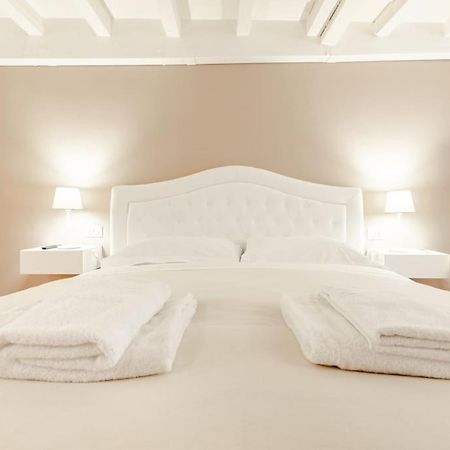 Amazing Apartment In Piazza Santa Croce Firenze Extérieur photo