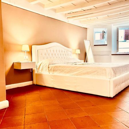 Amazing Apartment In Piazza Santa Croce Firenze Extérieur photo