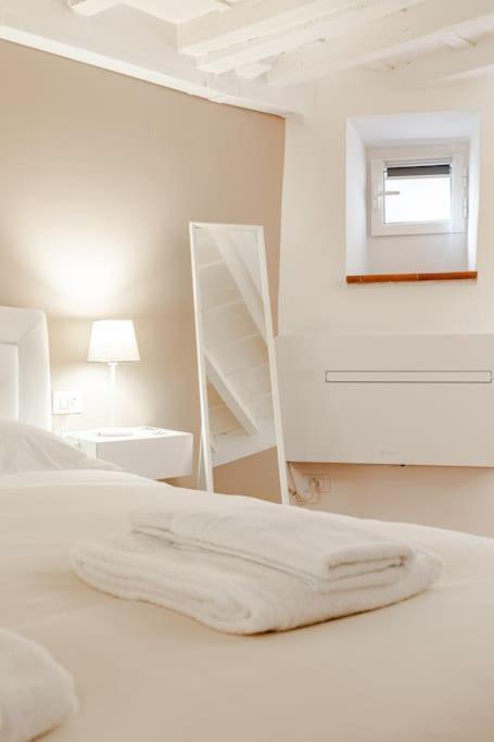 Amazing Apartment In Piazza Santa Croce Firenze Extérieur photo
