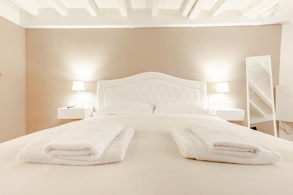 Amazing Apartment In Piazza Santa Croce Firenze Extérieur photo
